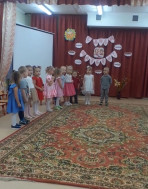 Маму любят все.
